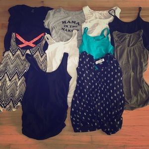 MIXED LOT MATERNITY SUMMER TOPS SZ SMALL OLD NAVY